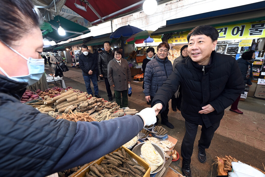 차준택 인천 부평구청장 설 맞이 전통시장 방문