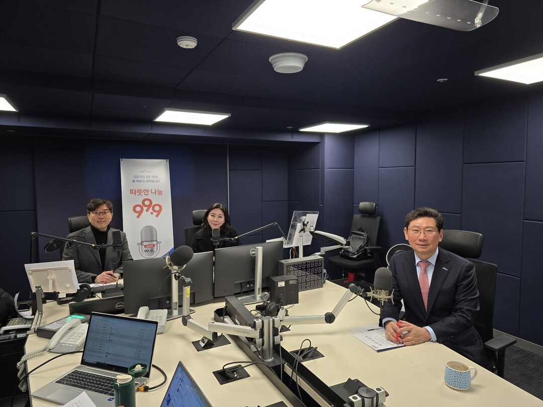 이상일 용인시장이 10일 OBS라디오에 출연해 시민의 생활과 직결된 문제와 반도체산업의 전망 등에 대해 이야기했다. 용인시 제공