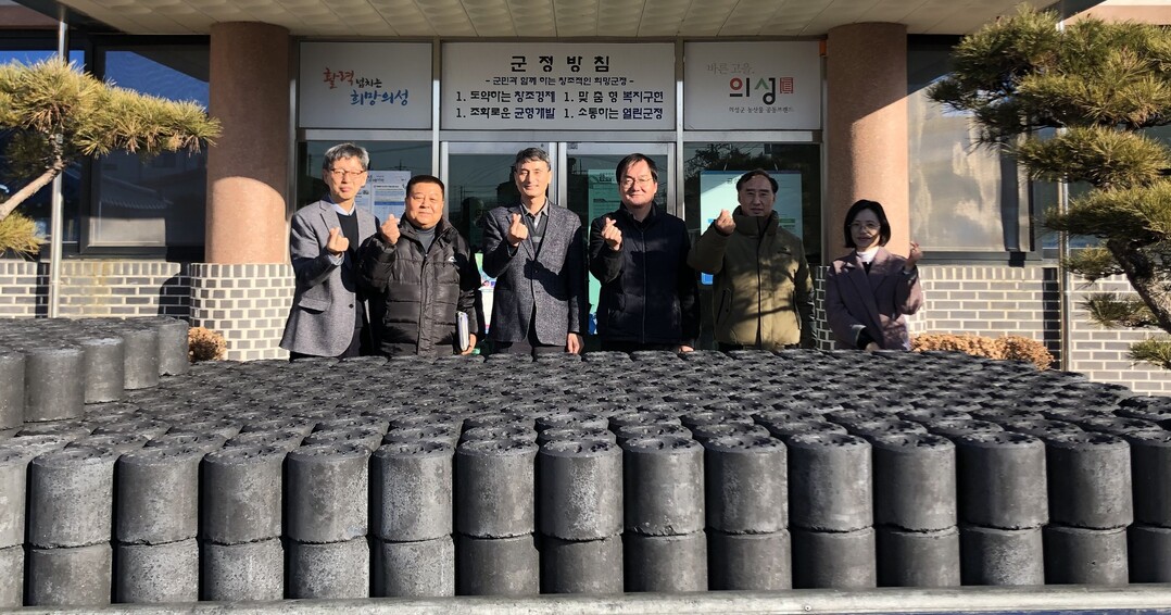 금성면제오교회 연탄 후원. 의성군 제공