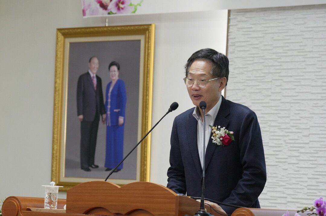 오제세 4선 국회의원이며 충북평화대사 회장이 축사를 하고 있다.