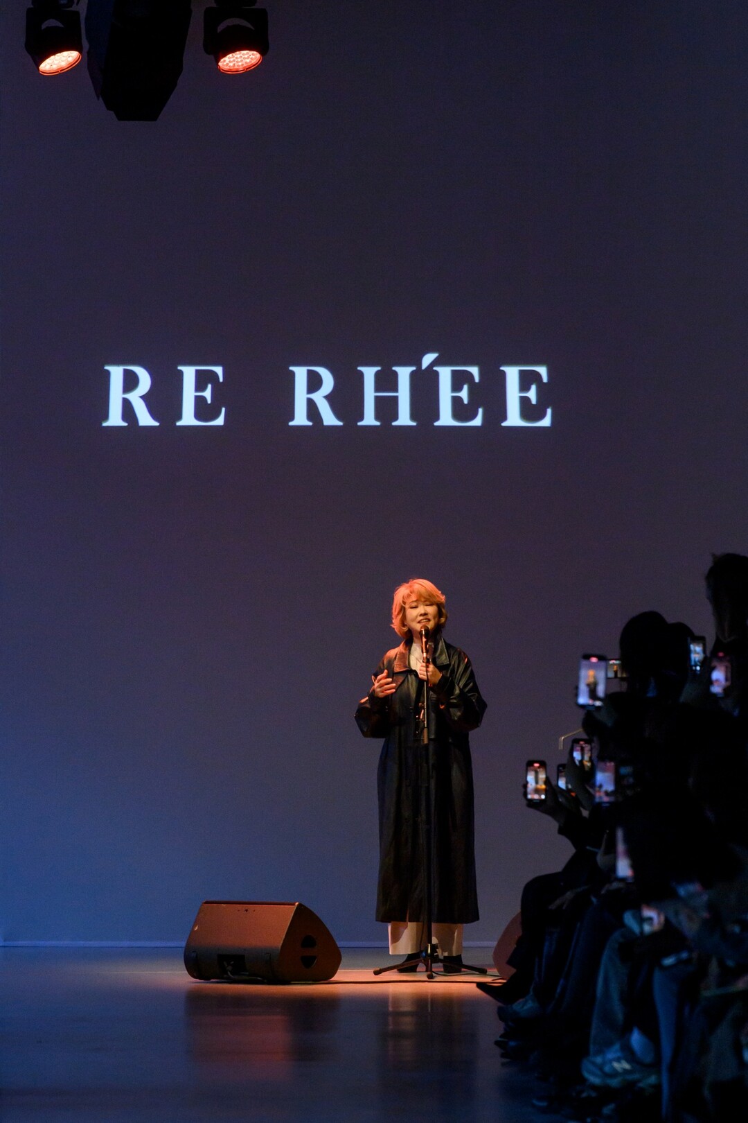 (RE RHEE(리이)의 2025 F/W 오프닝 공연_재즈 보컬리스트 나윤선)