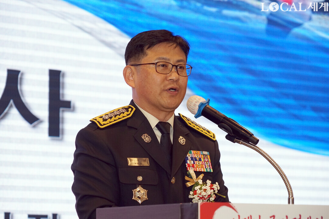 권혁범 서장이 ‘제4주년 의용소방대의 날’기념식에서 축사하고 있다.
