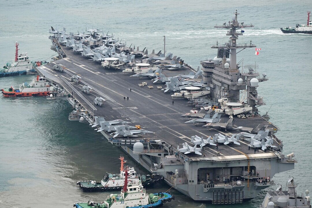 미국 해군 항공모함 칼빈슨함(CVN) 등 미국 해군 제1항모강습단이 3월 2일 부산작전기지에 입항했다. 로컬세계 자료사진해작사 제공