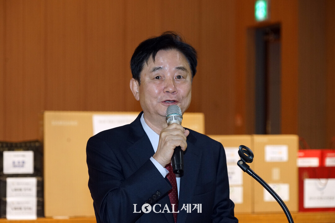 최문순 군수가 ‘제14회 화천군 다문화가정 한마음잔치