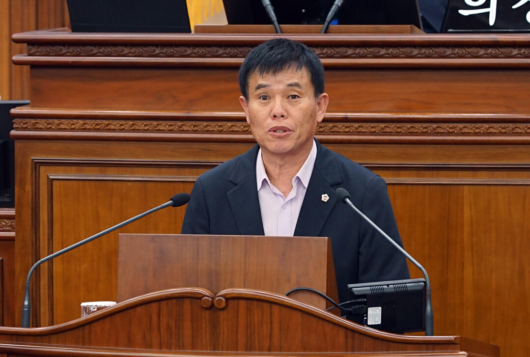 이영욱 교육위원장
