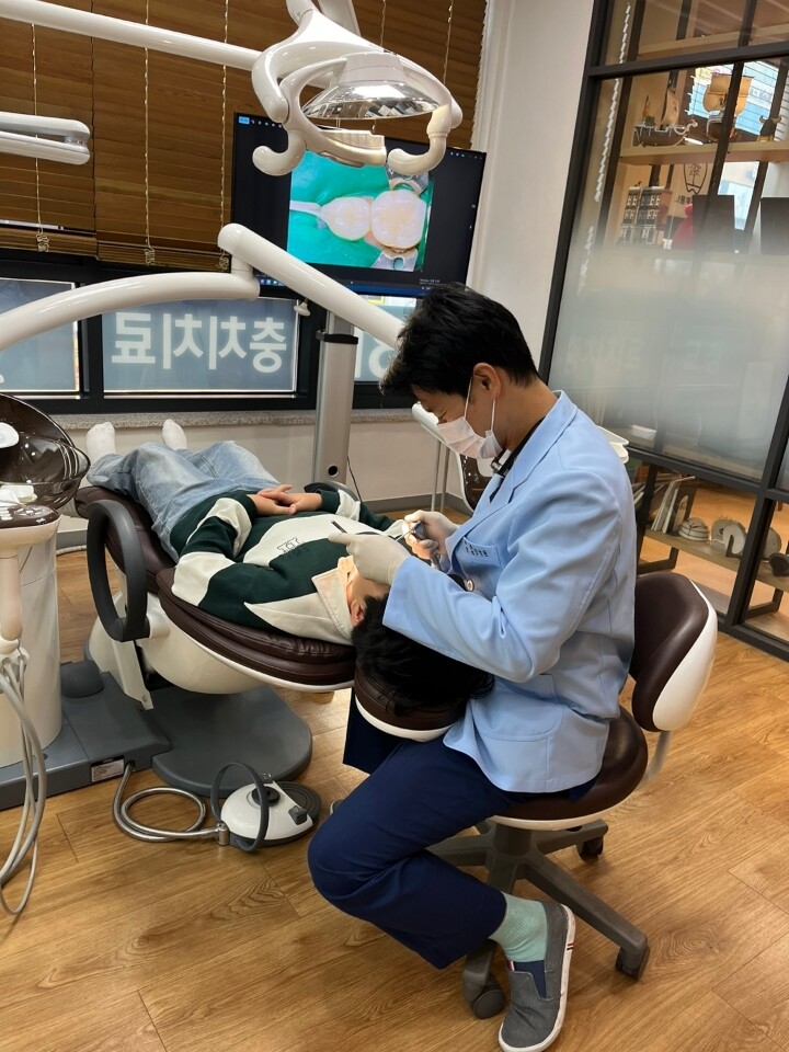 용인시는 5월부터 지역 내 초등학생 4학년을 대상으로 치과주치의사업을 시행한다. 용인시 제공