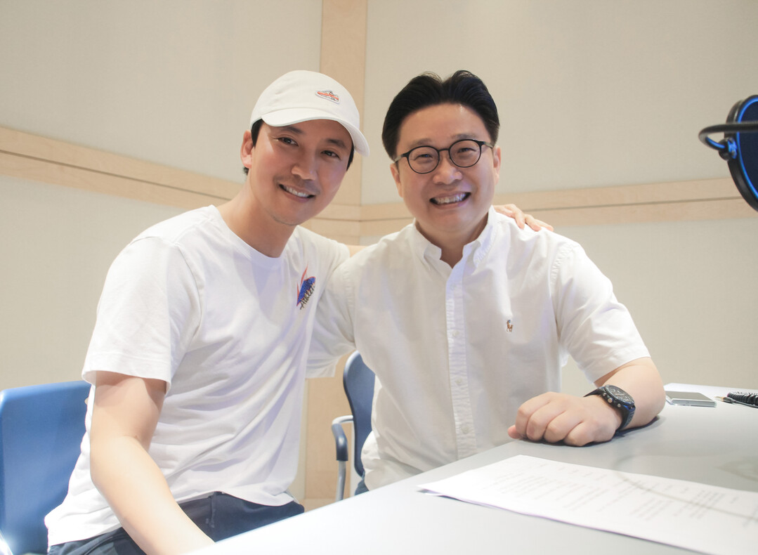 이번 일을 추진한 서경덕 교수와 배우 김남길. 서경덕 교수팀 제공