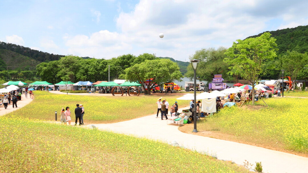 안성시는 지난 5월 17일 안성시 금광면 수석정 수변화원에서 ‘제10회 금광호수 달빛축제’를 개최했다. 안성시 제공