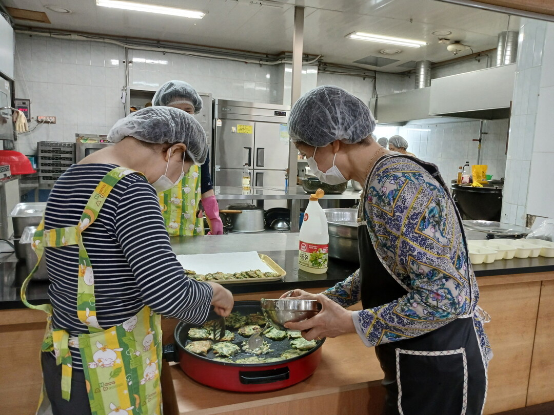 고양시 장항2동, 대화교회와 저소득층 반찬 나눔