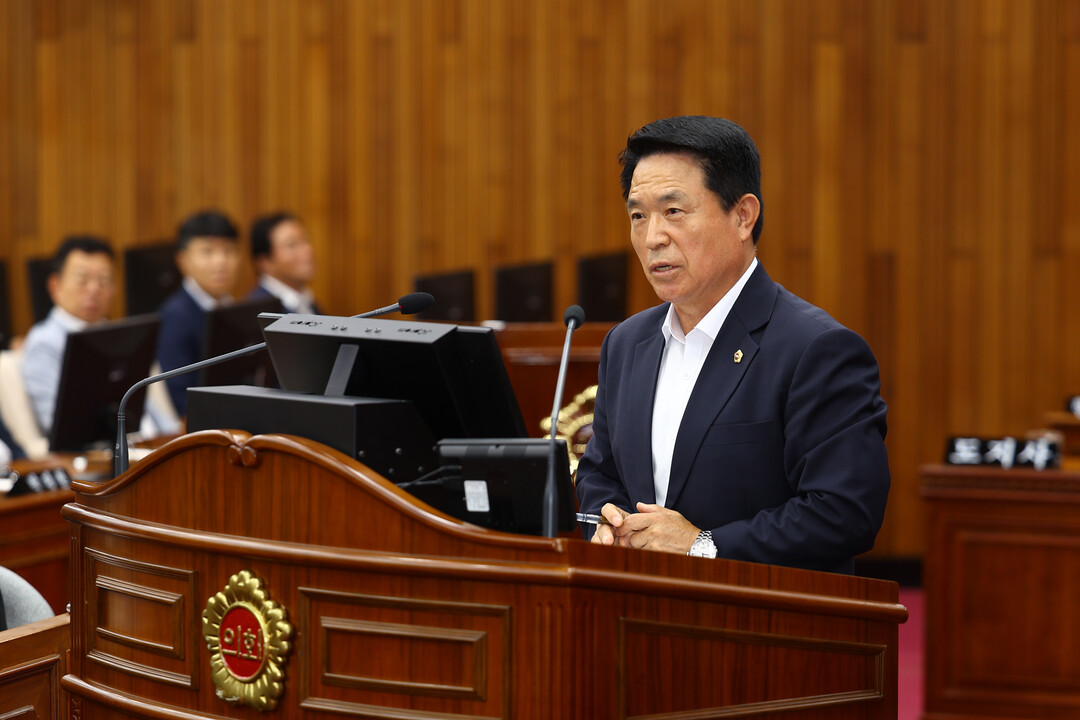 도정질문하는 원제용 도의원