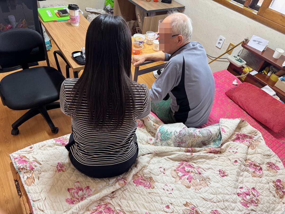 부산 북구 덕천2동,장애인 및 거동불편 대상자를 위한 찾아가는 방문 건강상담 운영하고 있다. 북구청 제공