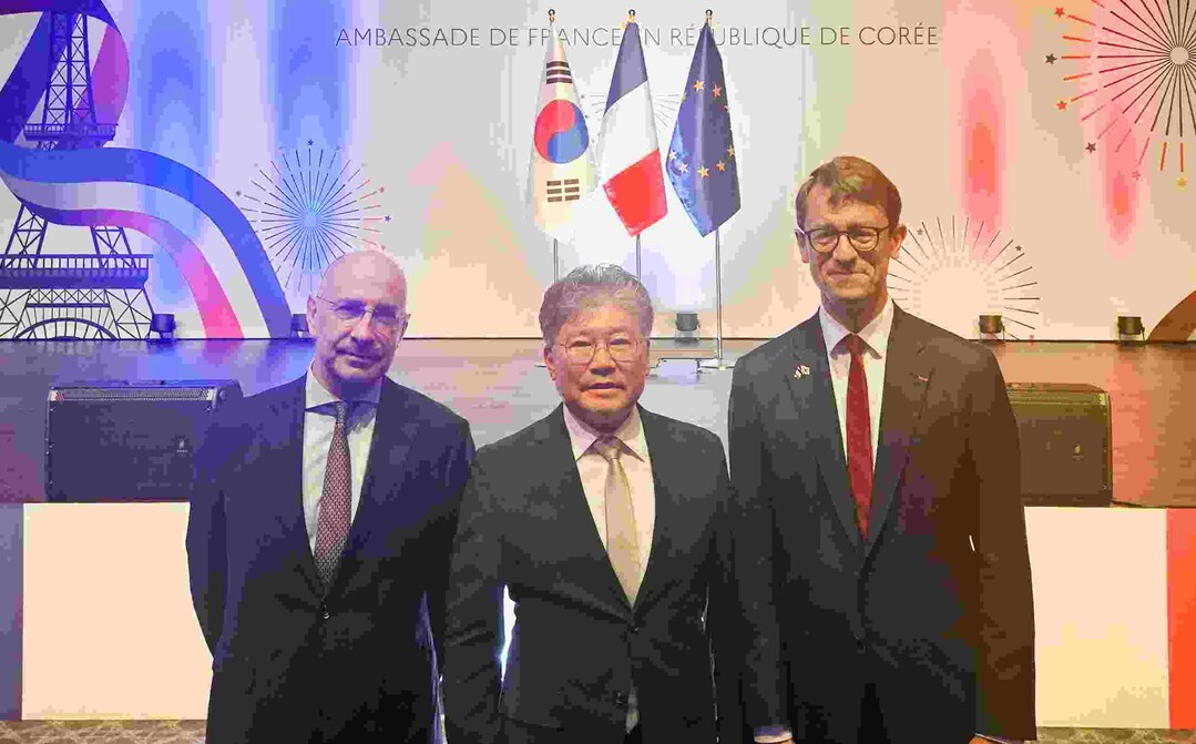 14일 프랑스 국경일(바스티유 데이, Bastille Day) 기념식에 공식 참석한 장세일 영광군수 (가운데) ©영광군