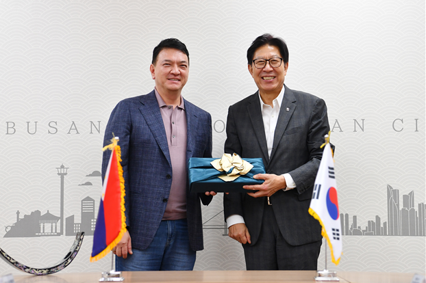 피리핀 바쿠르시장