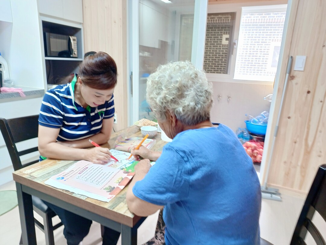 유영이 생활지원사 활동사진,남원시 제공