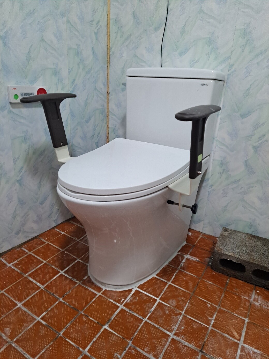 태백로타리클럽, 황연동 주거취약계층 환경개선 봉사활동 펼쳐. 태백시 제공