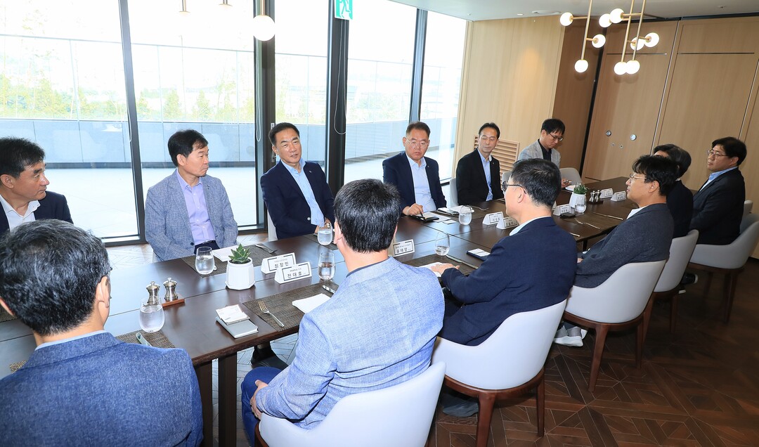 평택시 삼성전자 평택캠퍼스 임원진과 간담회 개최. 평택시 제공