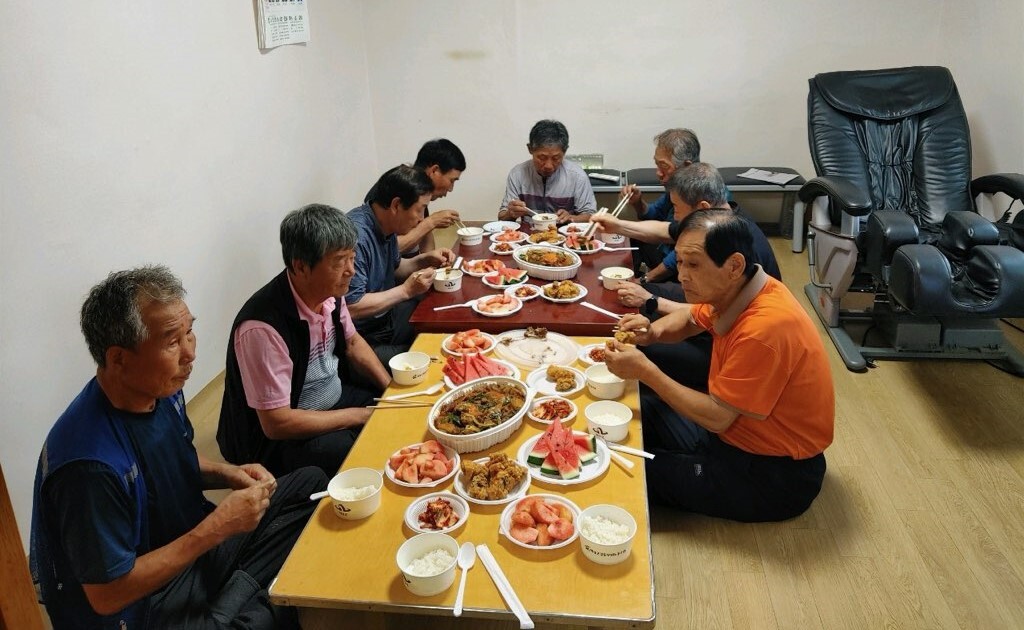 청공모 수박나눔. 의성군 제공