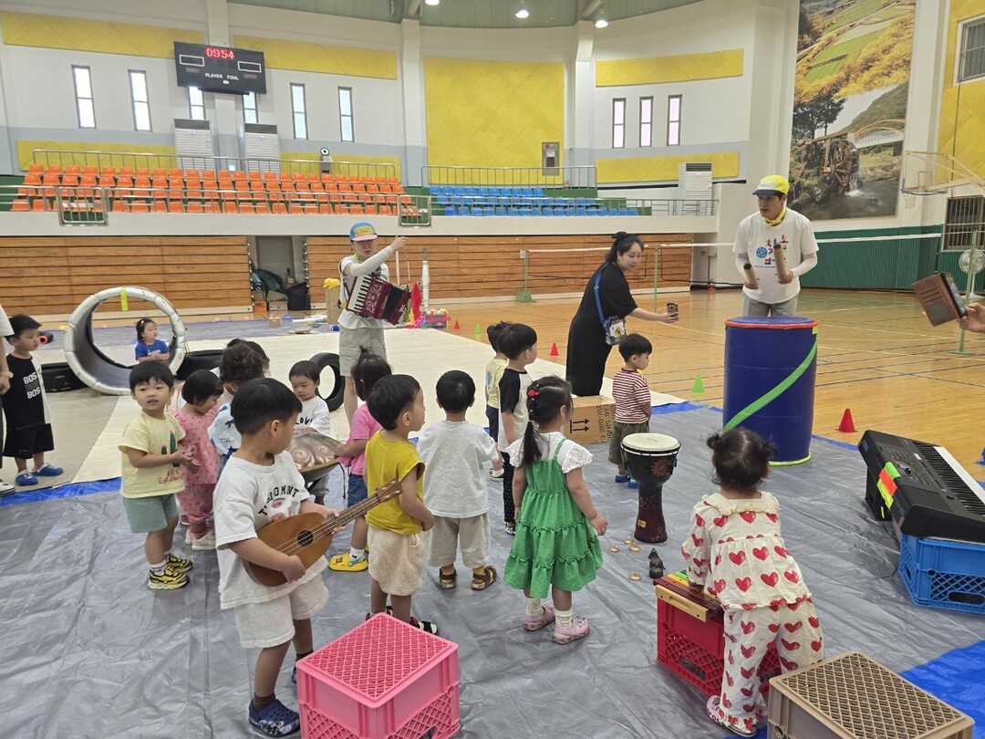 찾아가는 놀이터. 의성군 제공