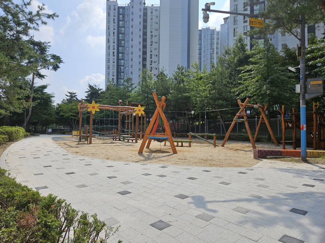삼가동 물방울어린이공원 ‘경기 아이누리놀이터’. 용인시 제공
