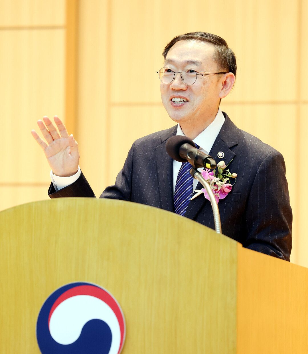 이명구 관세청장이 22일(금) 오후 정부대전청사에서 열린