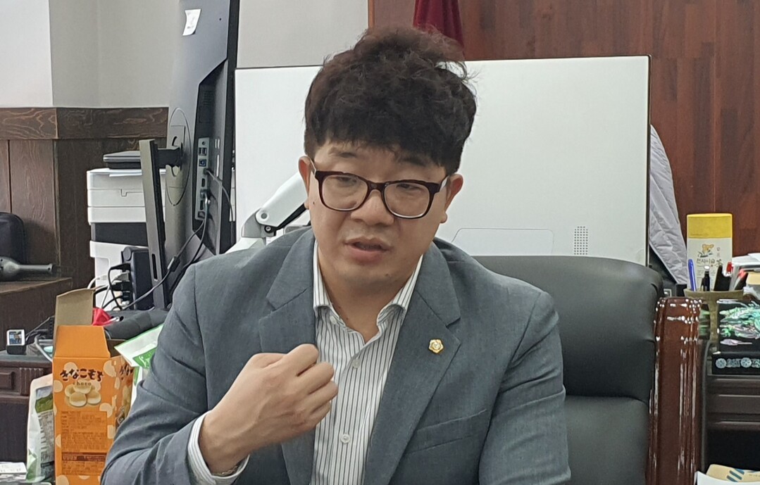 [인터뷰] 송승환 인천 서구의회 의장...