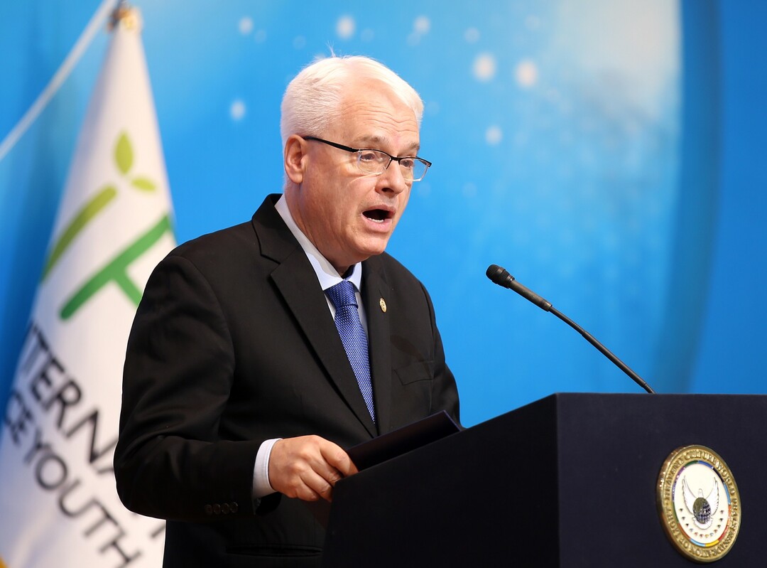 18일 충북 청주에서 ‘HWPL 9·18 평화 만국회의 제11주년 기념식’이 열린 가운데 이보 요시포비치 크로아티아 3대 대통령이 축사를 진행하고 있다.  HWPL 제공