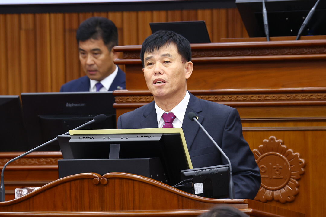 이영욱 의원이 제341회 제1차 본회의에서 5분자유발언을 하고 있다. 강원도의회 제공