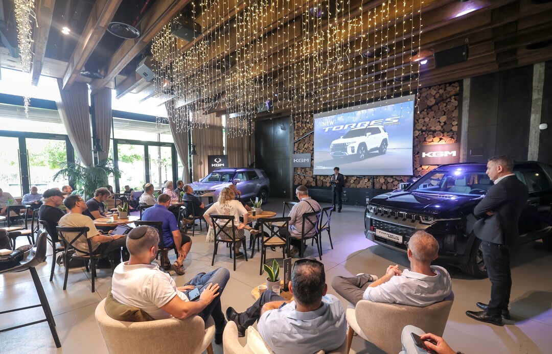 KGM은 독일 시장 대규모 글로벌 론칭에 이어 개별 국가별로 토레스 하이브리드와 무쏘 EV 등 신제품 출시 행사를 갖고 수출시장 공략 가속화에 나섰다. KGM 제공