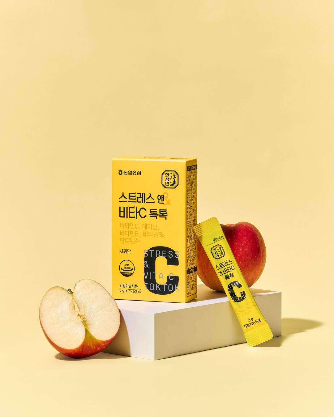 농협홍삼의 대표 브랜드 한삼인이 건강기능식품 「스트레스 앤 비타C톡톡」을 새롭게 출시했다. 농협 제공