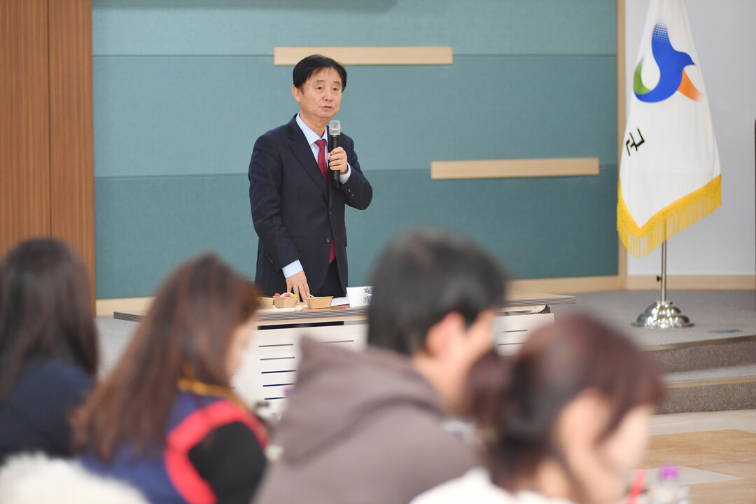 최문순 군수가 화천산천어축제 및 사계관광 활성화 위한 