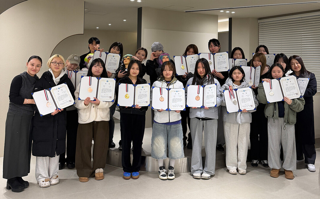 부산 美 아트페스티벌 대상 등 휩쓸어...