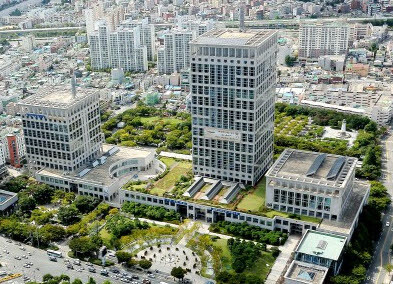 부산시청 전경.