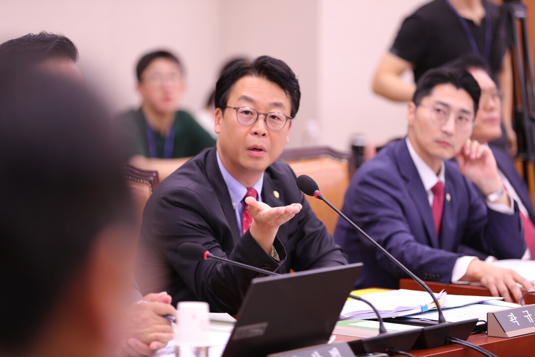 김해공항 국제선 이용객‘1천만 명’눈...