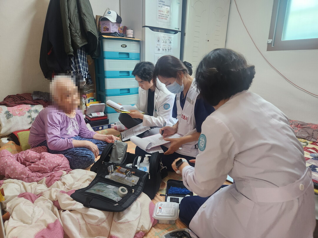 방문진료 모습. 남원시 제공