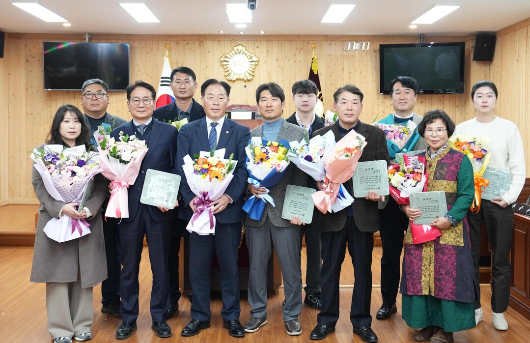 강진군 의회, “2025년 의장 상 ...