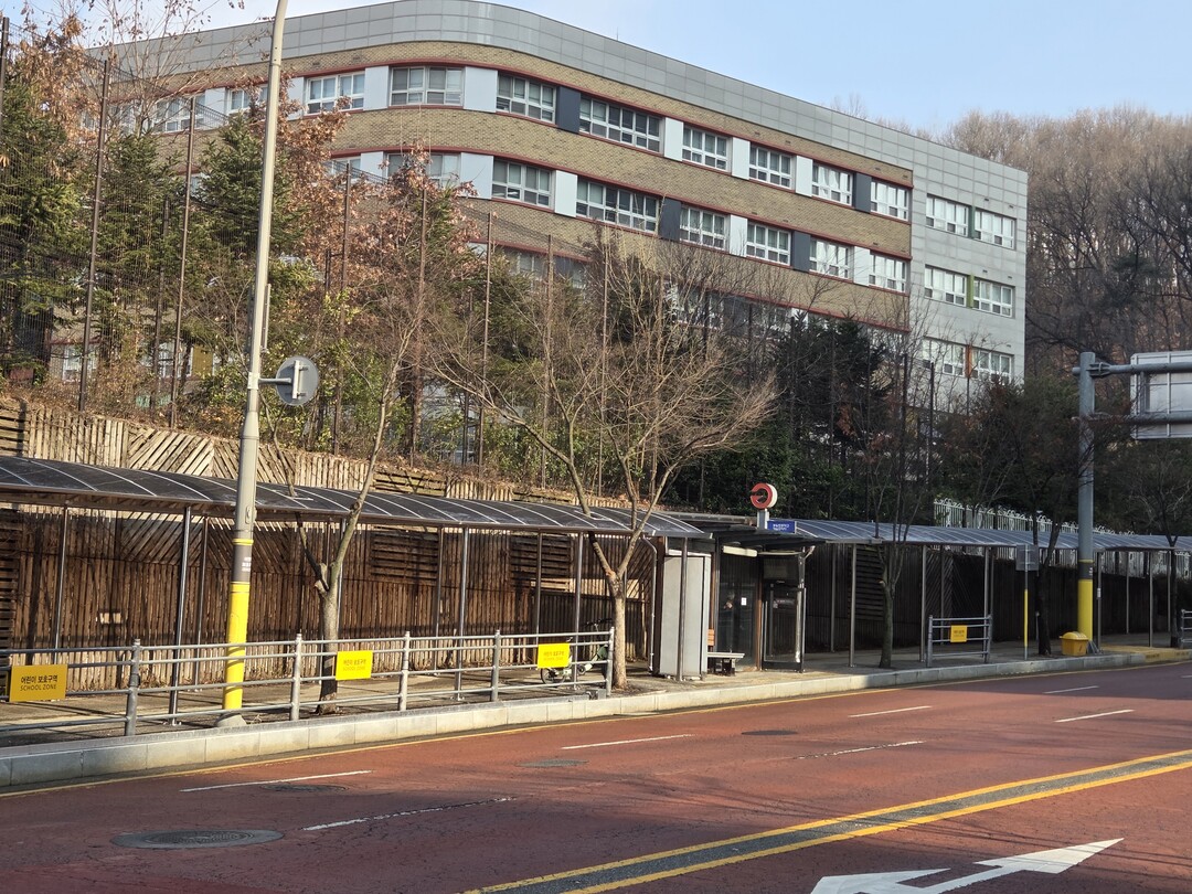 용인시 기흥구, 중일초 통학로에 차양...