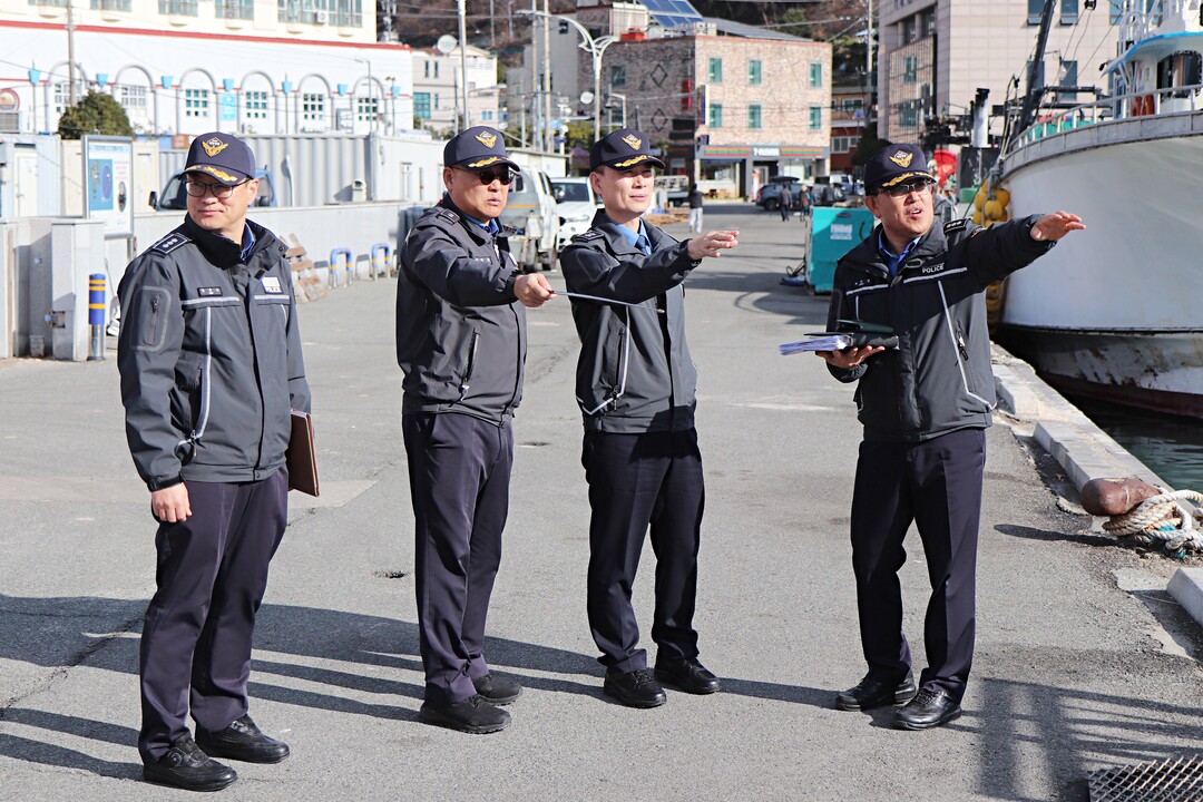 남해해경, 병오년 선상 해맞이 대비 ...