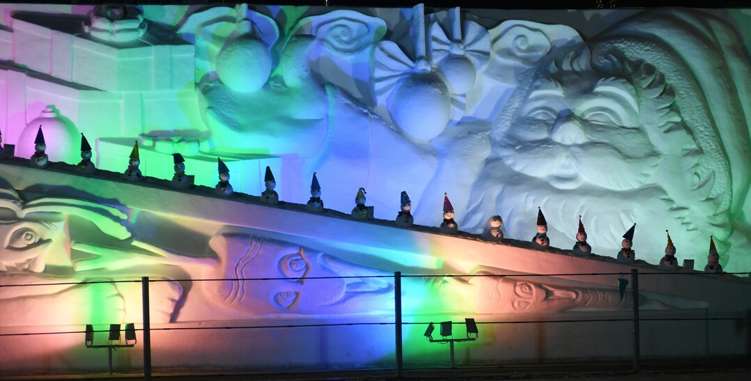 얼곰이성 눈조각