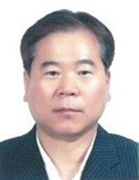 [칼럼]털어서 먼지 안 나는 사람 없...