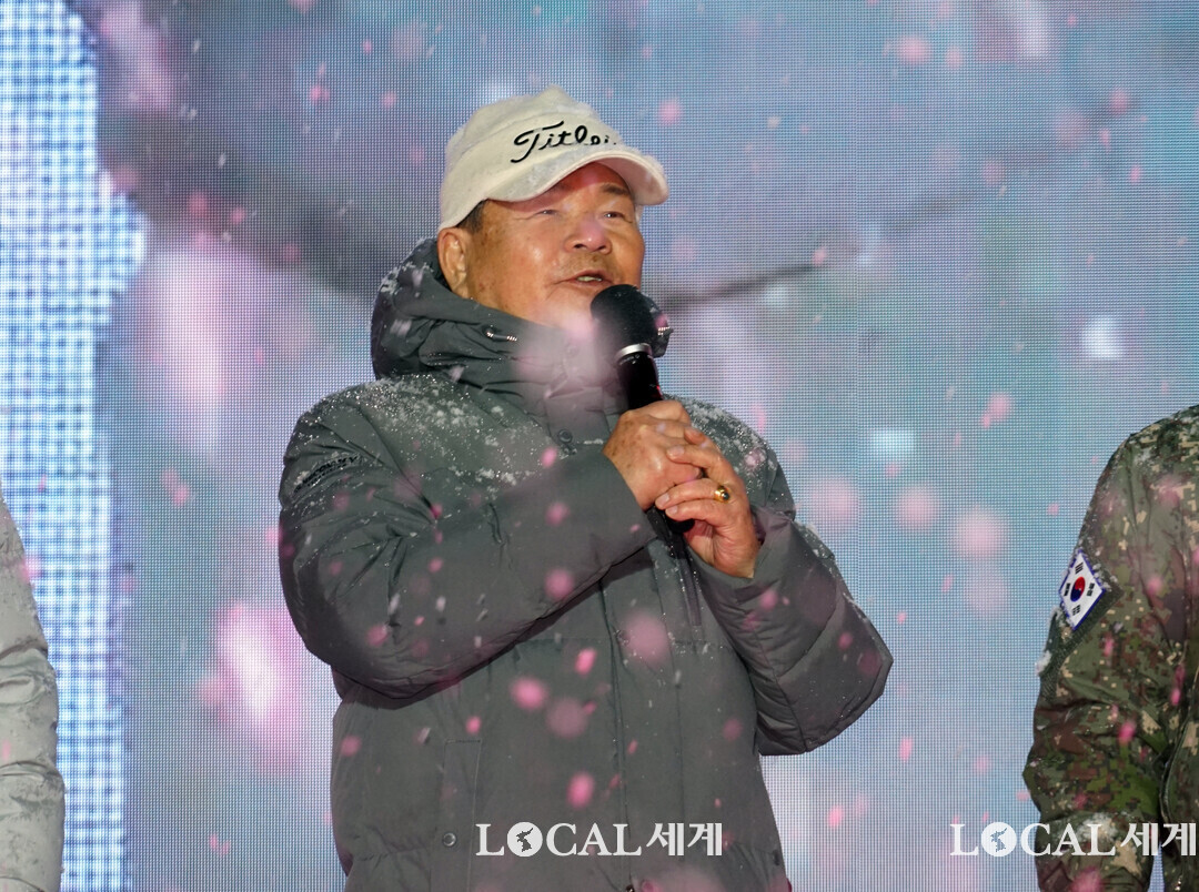 신경호 교육감이 개막식에서 축사하고 있다