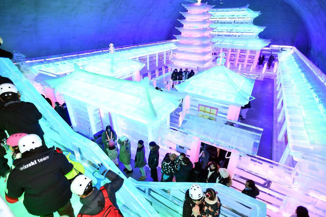 화천산천어축제 겨울왕국 실내얼음조각광...