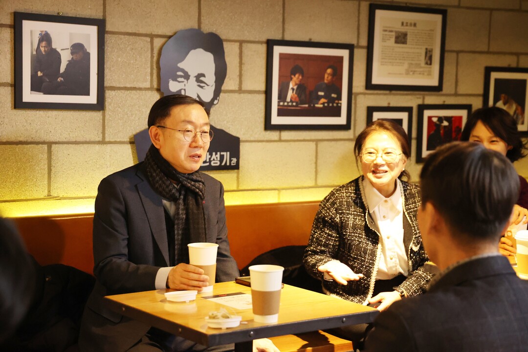 21일 서울세관에서 영화 