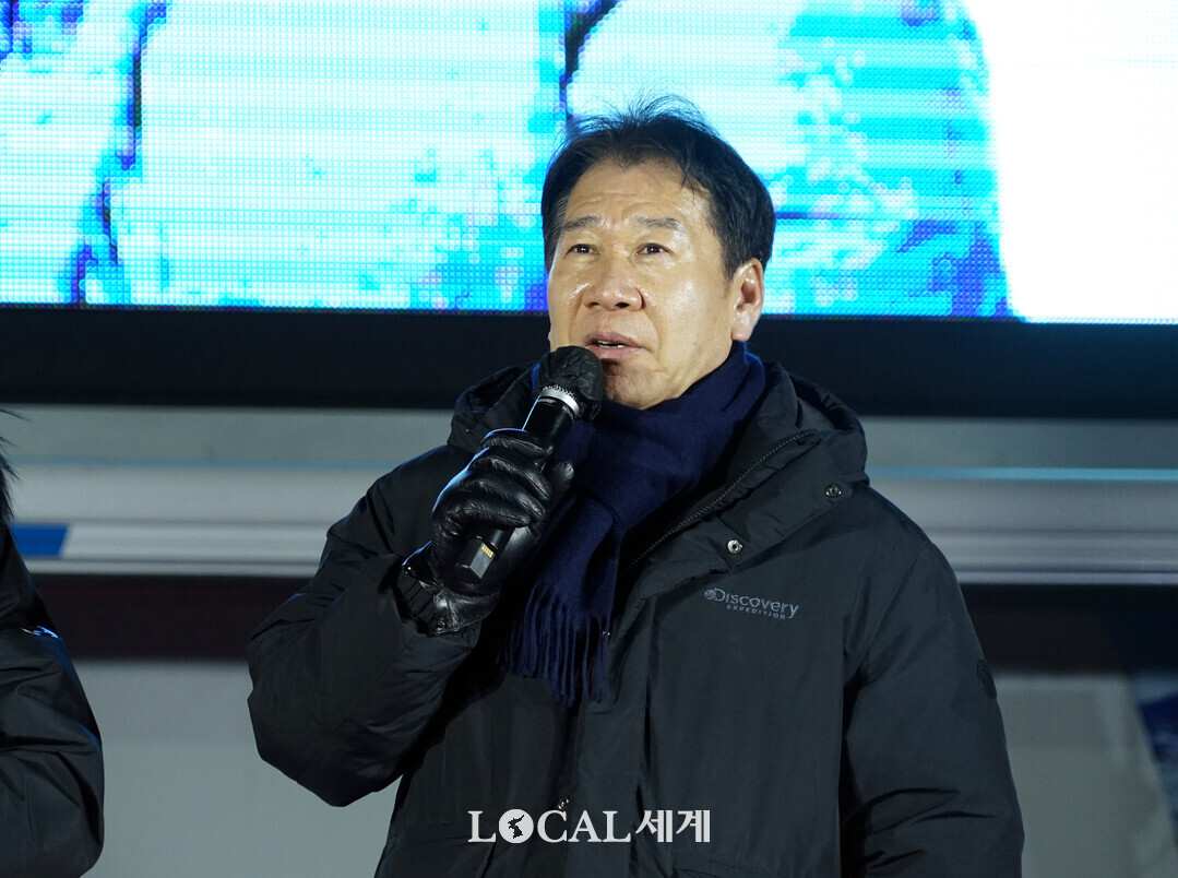 류희상 군의장이 인사말을 하고 있다