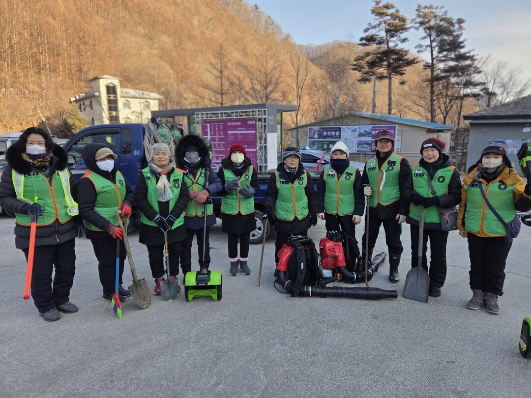 태백시 자율방재단, 눈축제 보행자 안전 확보 총력. 태백시 제공