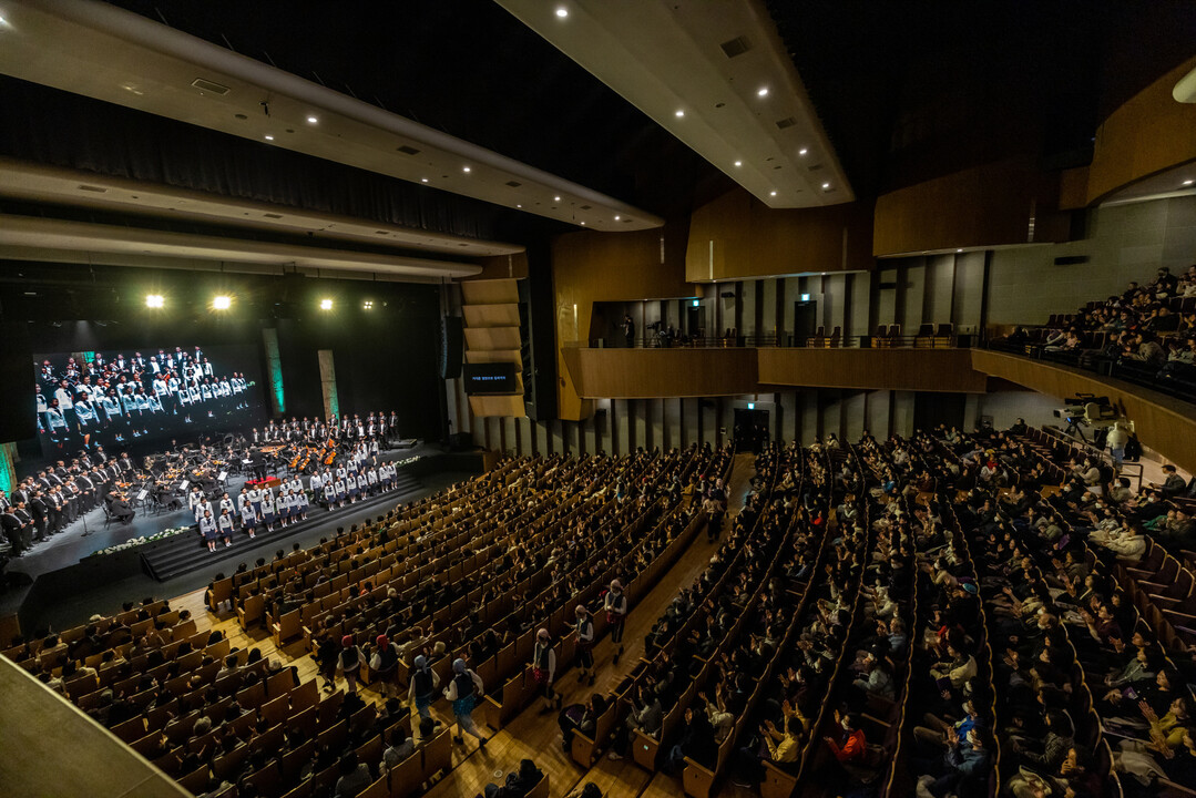 용인포은아트홀의 객석 모습