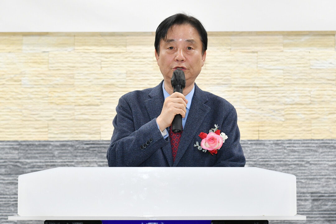 25일 최문순 군수가 제15대 화천군 농업인단체협의회 박종성 회장 취임식에서 축사를 하고 있다(화천군청 제공)