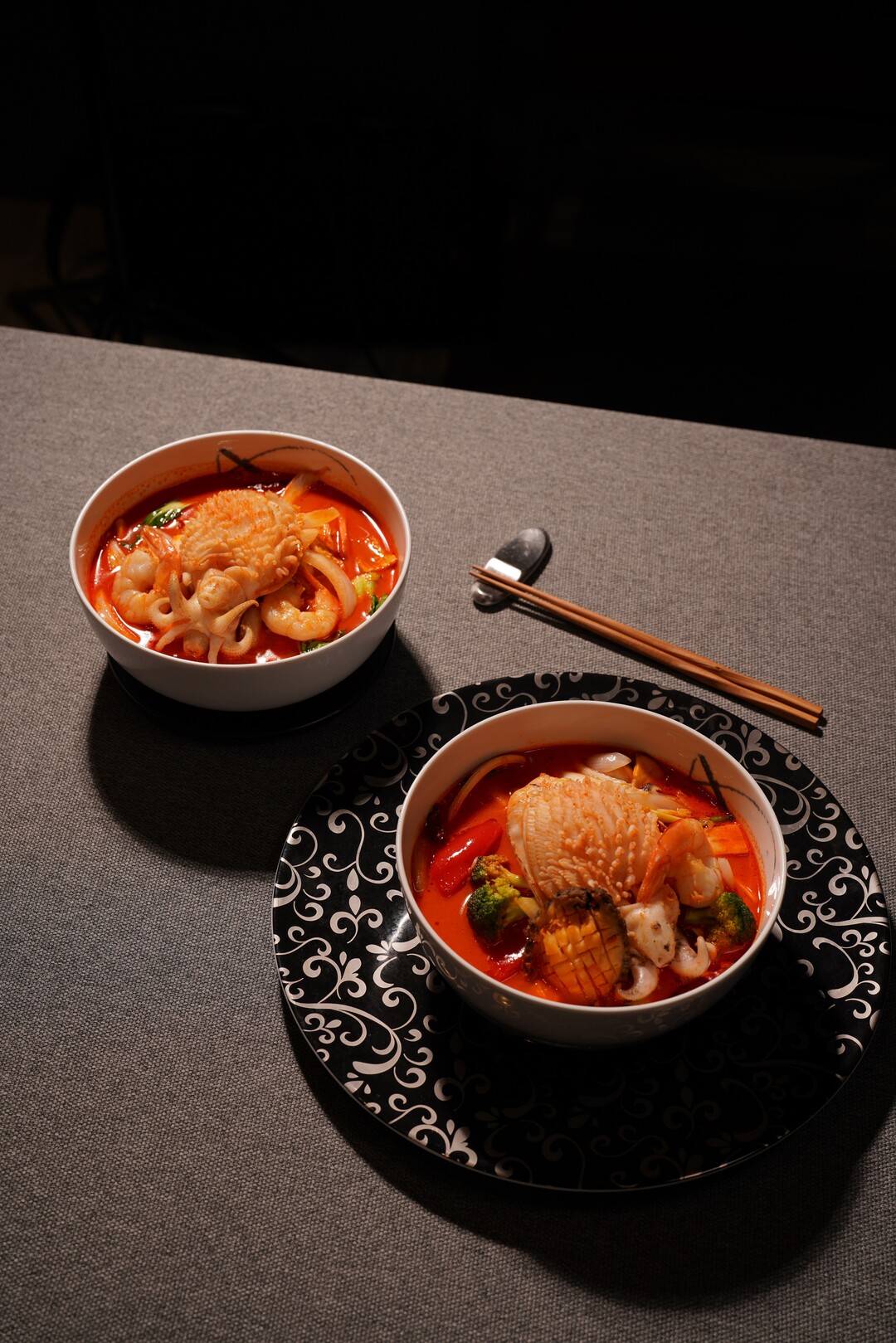 하이원리조트, 오리엔의 대표메뉴 황제짬뽕과 갑오징어 짬뽕. 강원랜드 제공