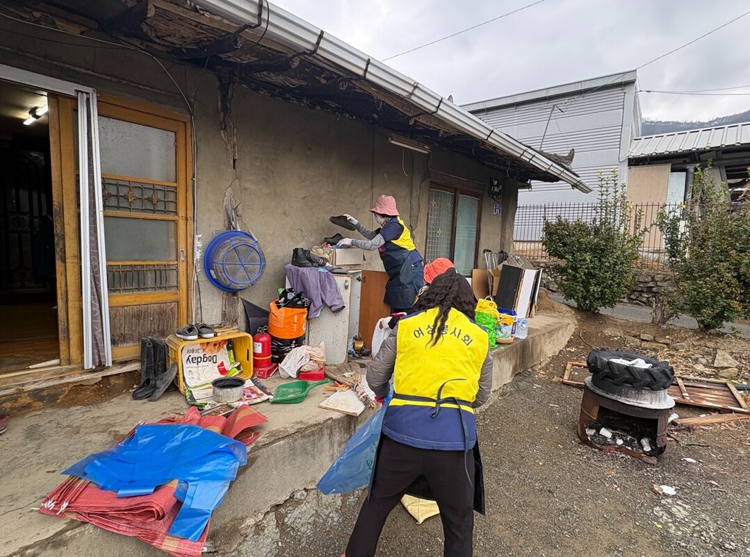 안평면 취약가구 주거환경 개선. 의성군 제공