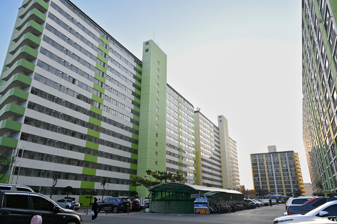 청년&middot;신혼부부 대상 &lsquo;만원임대주택&rsquo; 입주자 모집(부영아파트). 남원시 제공