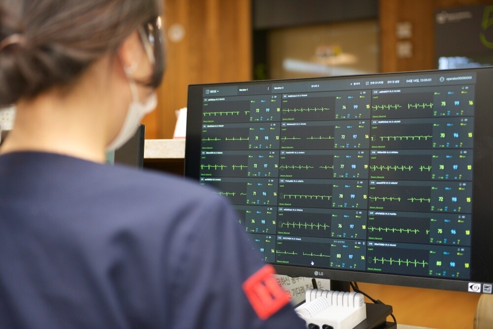 유한양행-휴이노, 에이치플러스 양지병원에 ‘메모큐’ 공급…본격 상용화 시작